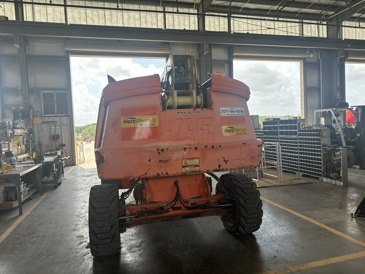 2018 JLG 660SJ-2
