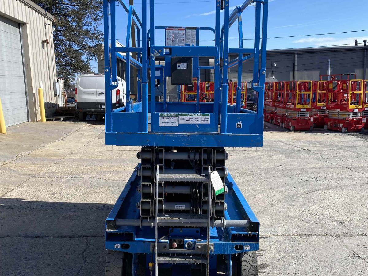 2018 Genie GS-3246-5