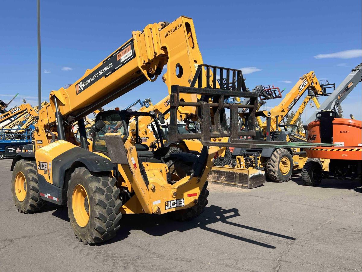 2017 JCB 510-56