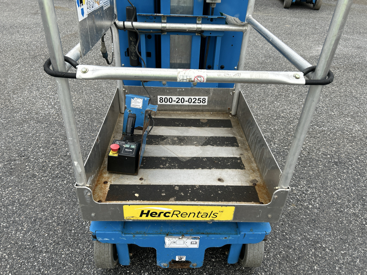 2018 Genie GR-12-9