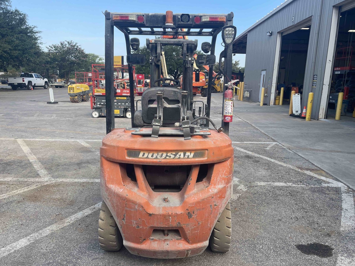 2022 Doosan G25E-2