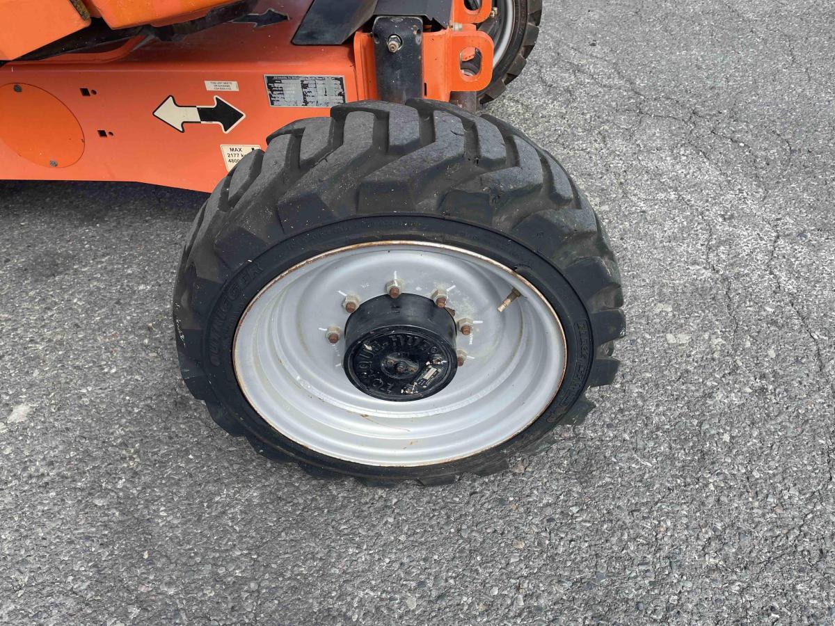 2017 JLG 340AJ-7