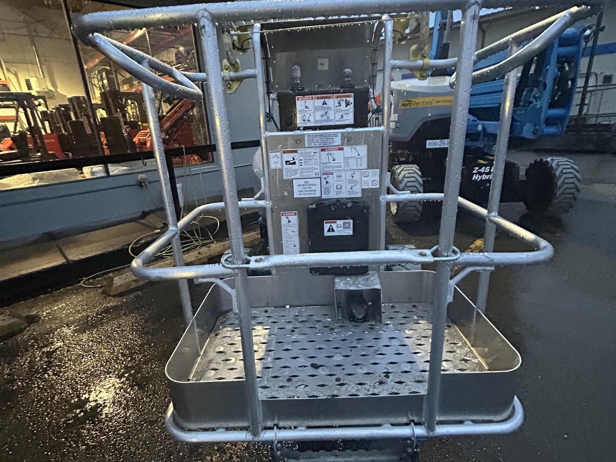 2018 Genie Z-33/18-5