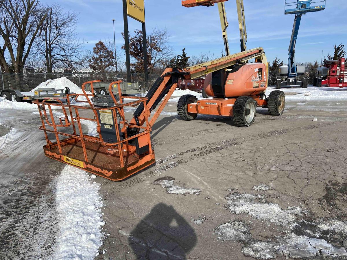 2014 JLG 600AJ