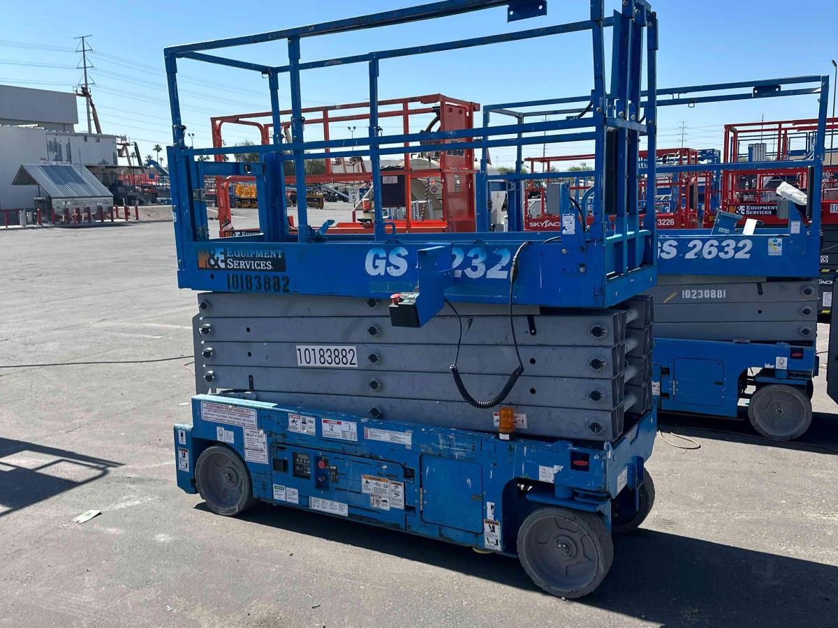 2016 Genie GS-3232