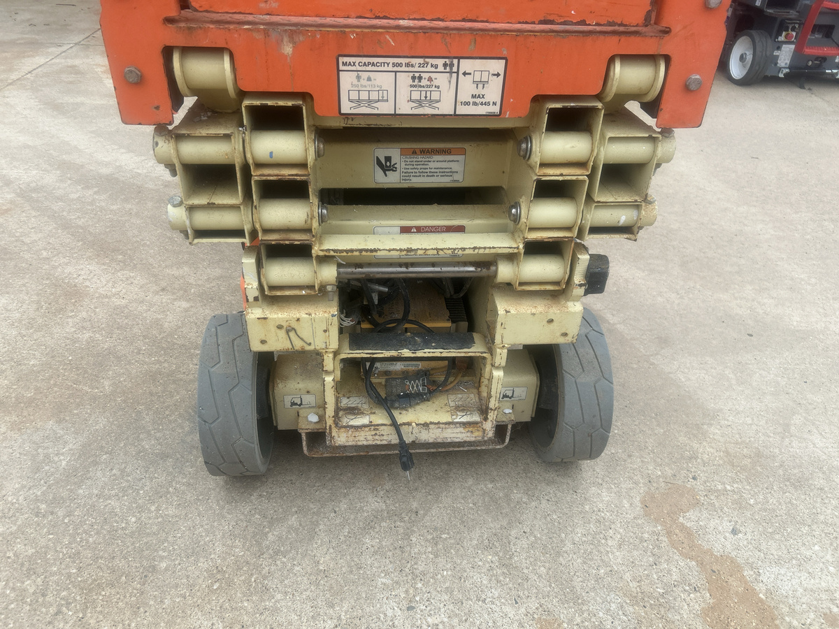 2019 JLG 1930ES-8
