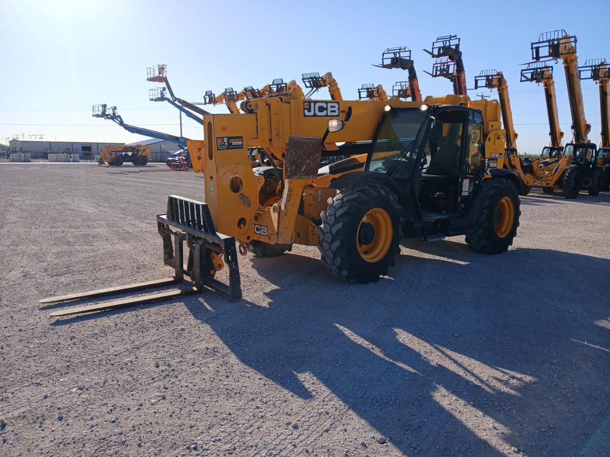2017 JCB 512-56