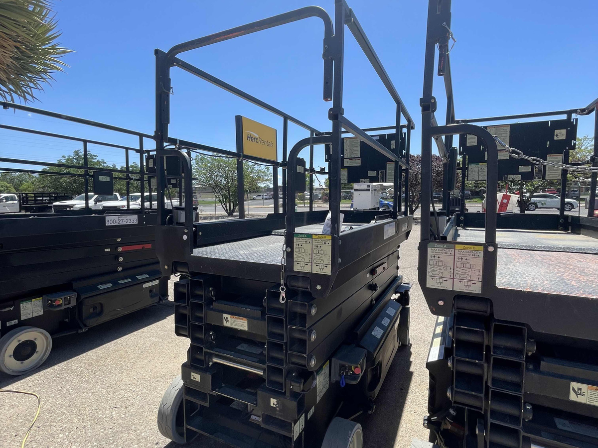 2019 JLG 3246ES-3