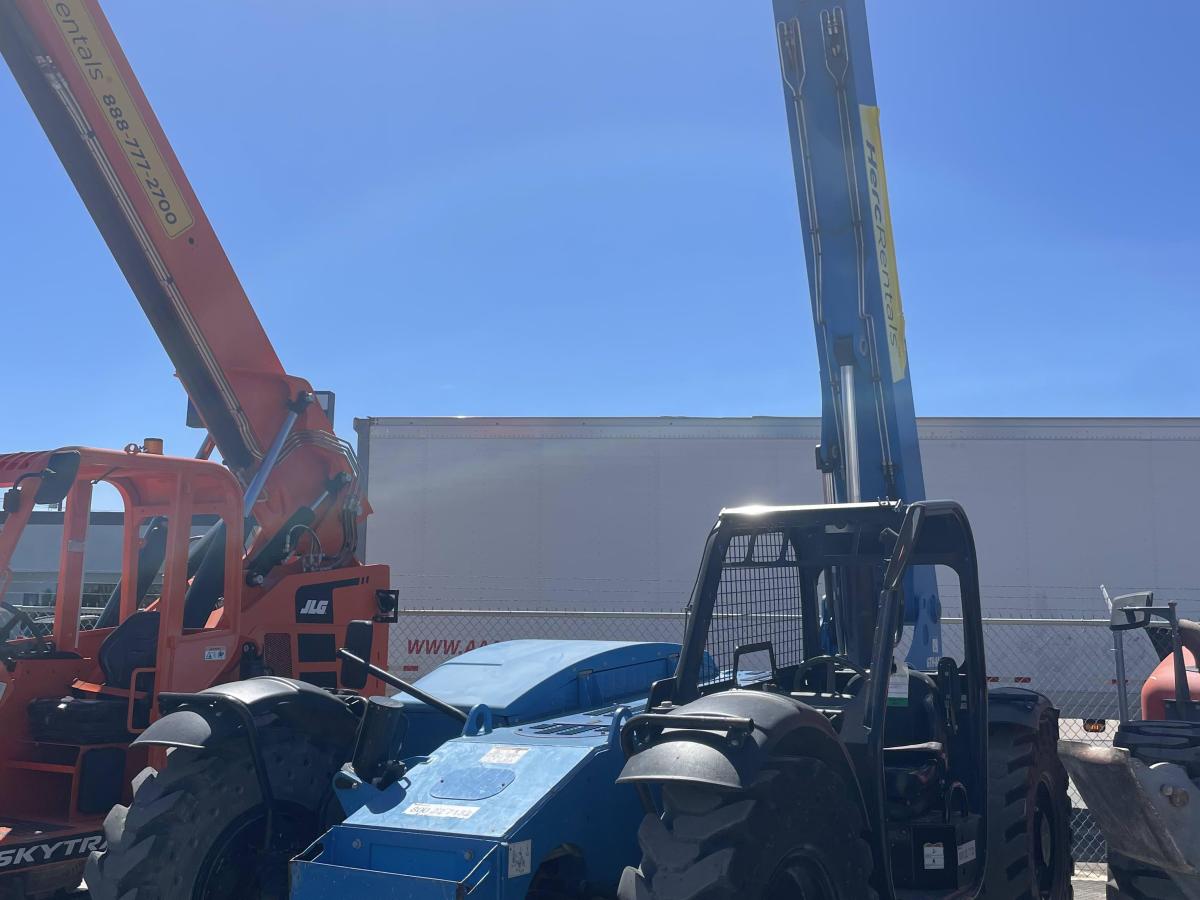 2018 Genie GTH 844