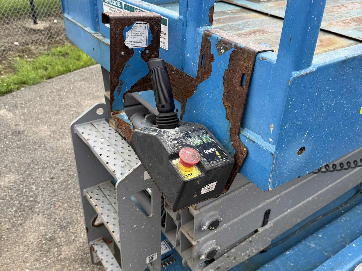 2018 Genie GS-3246-3