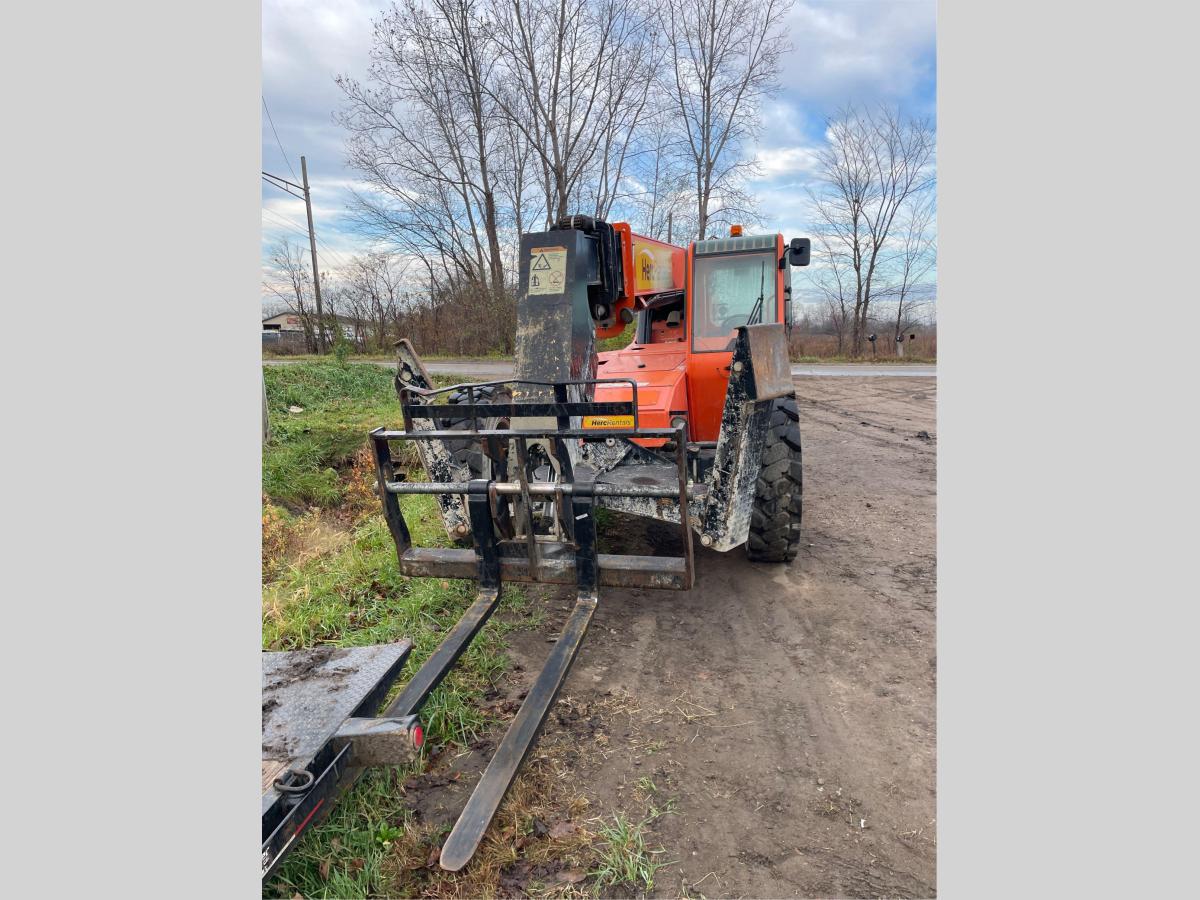 2020 SkyTrak 10042