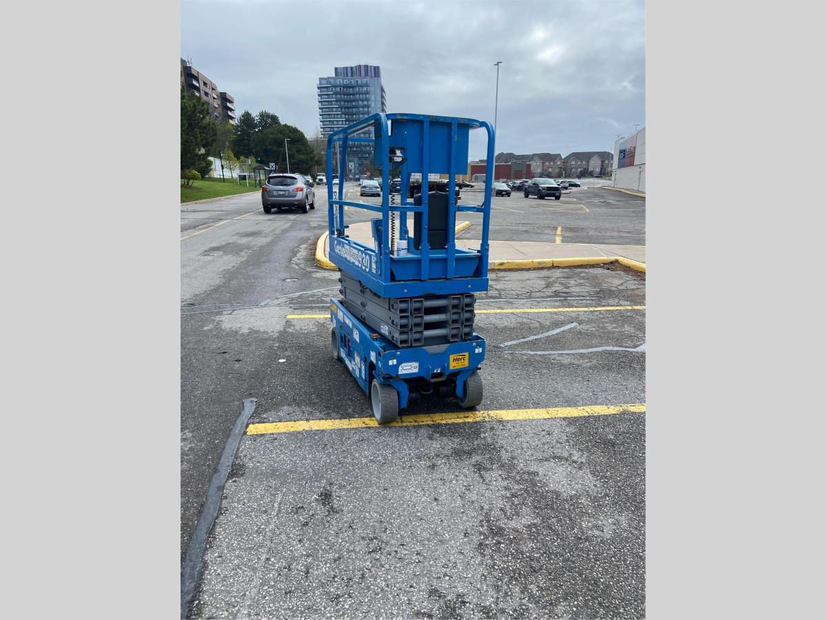 2018 Genie GS-1930-4