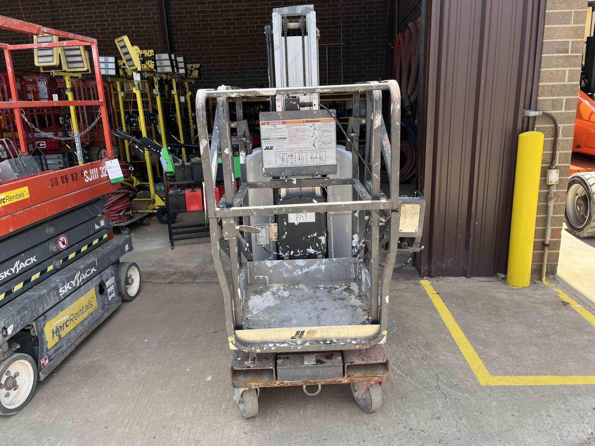2016 JLG 20MVL