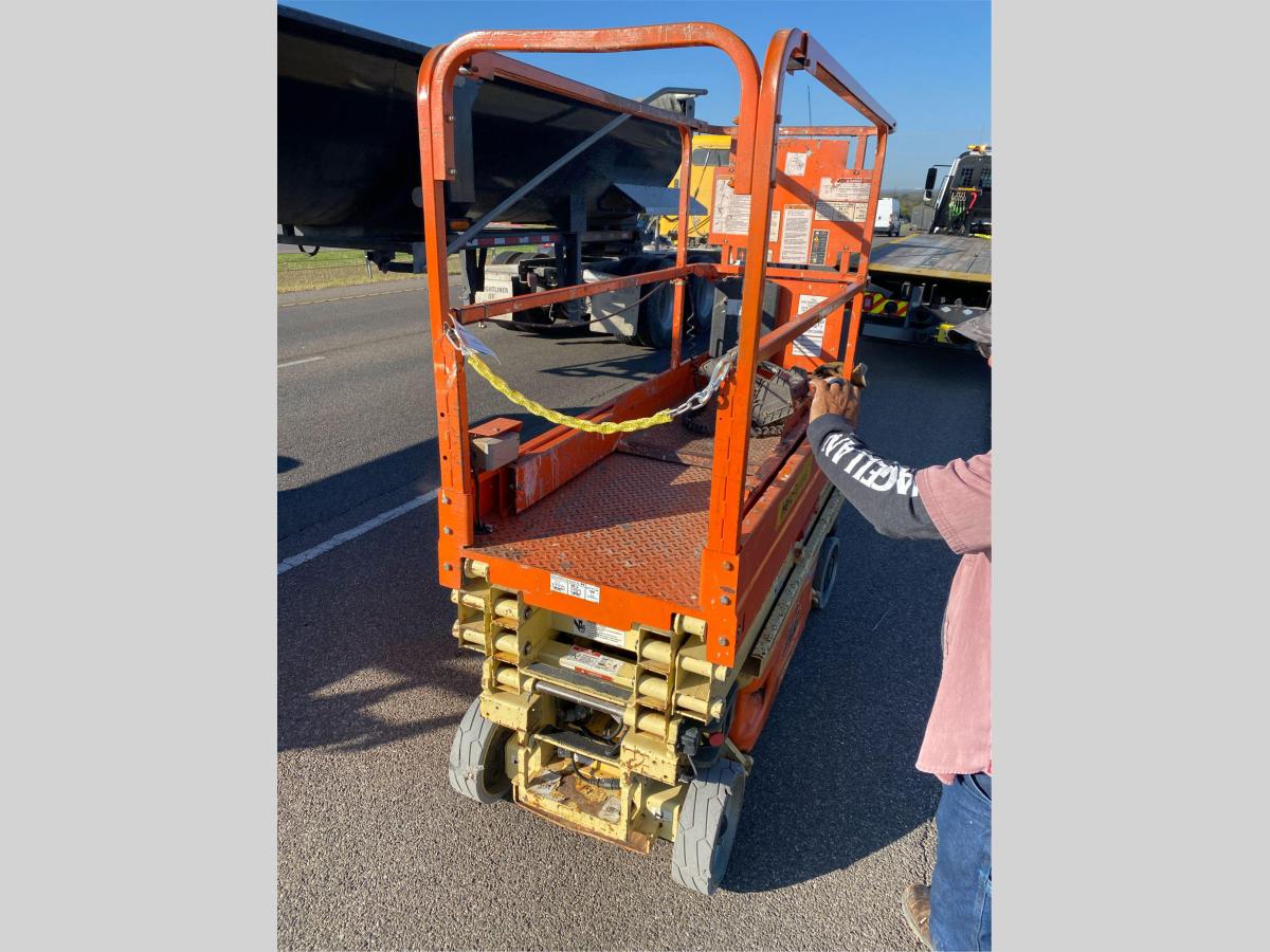 2017 JLG 1930ES