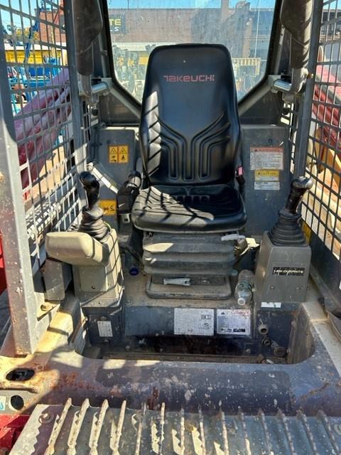 2017 Takeuchi TL8