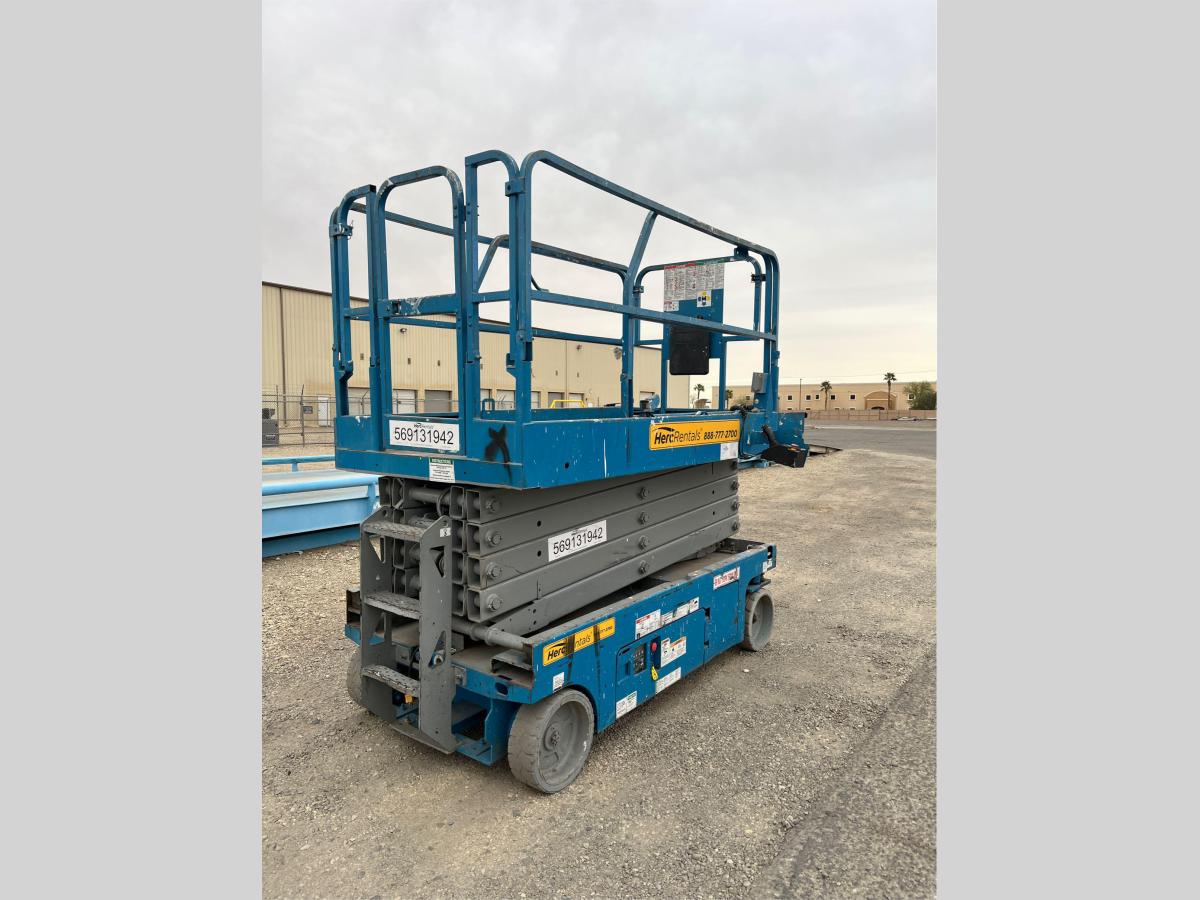 2016 Genie GS-3246