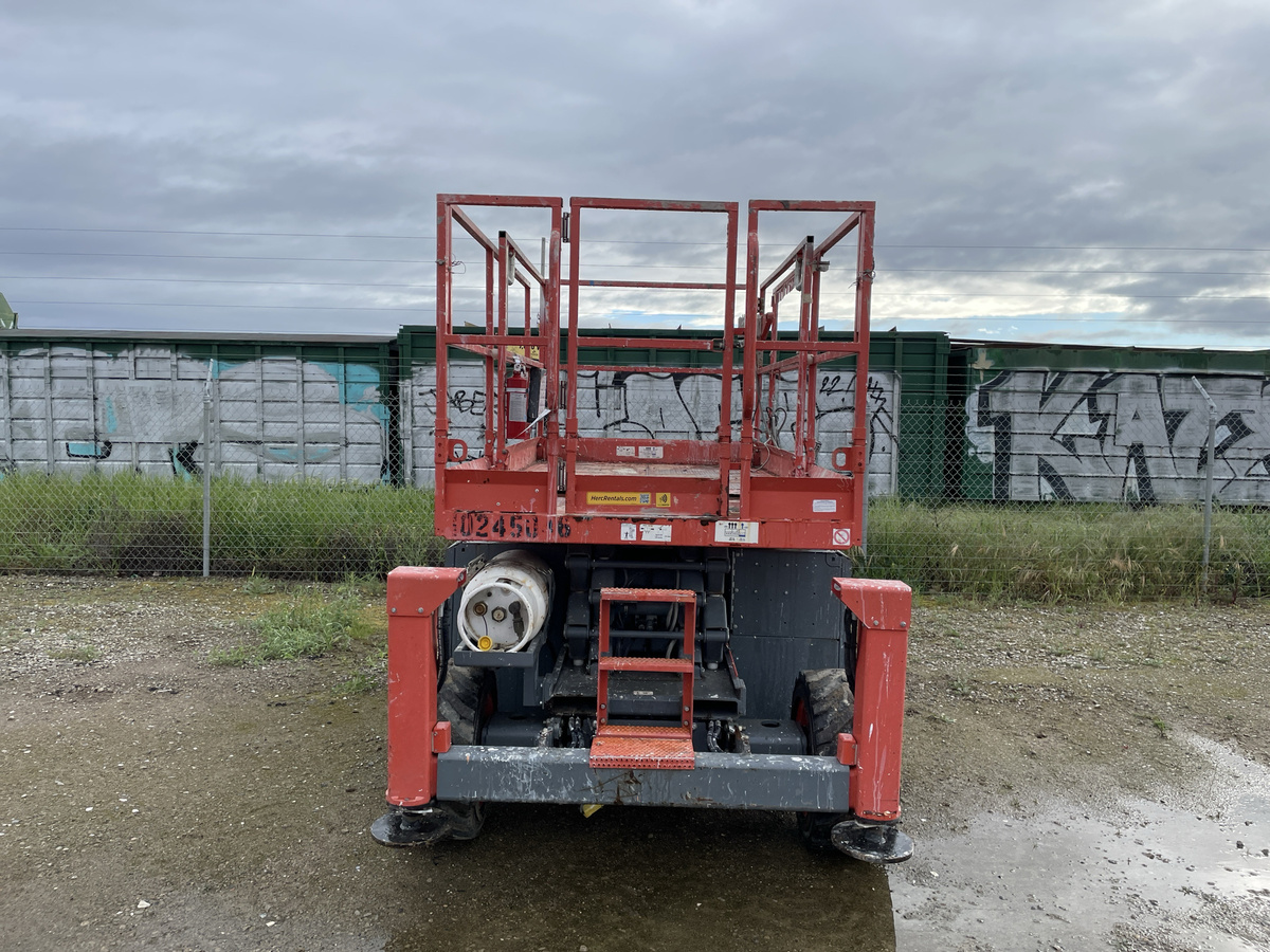 2018 Skyjack SJ-6826RT-3