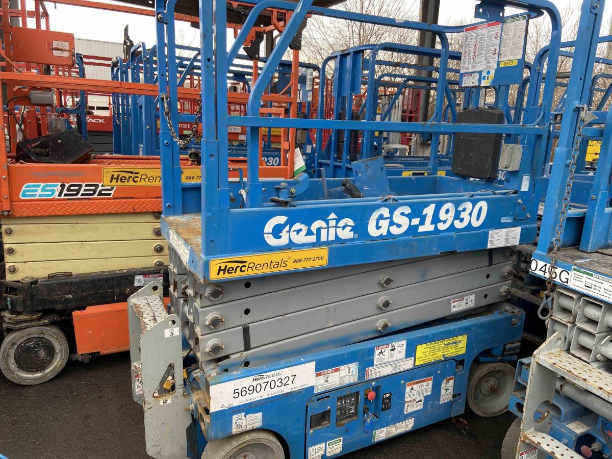 2017 Genie GS-1930