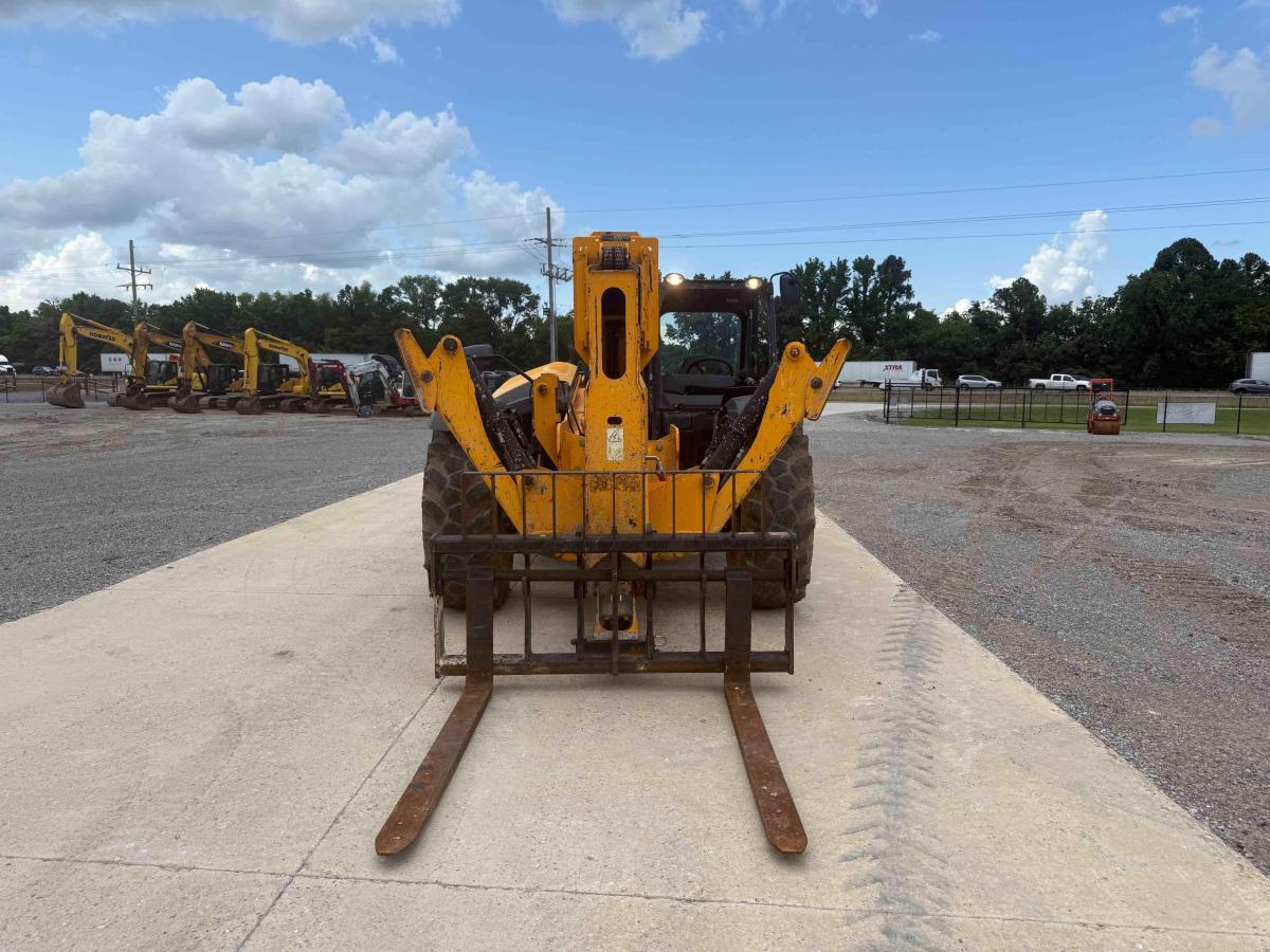 2018 JCB 510-56