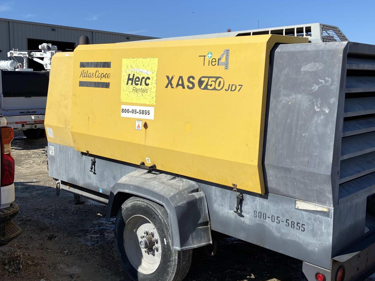 2015 Atlas Copco XAS 750