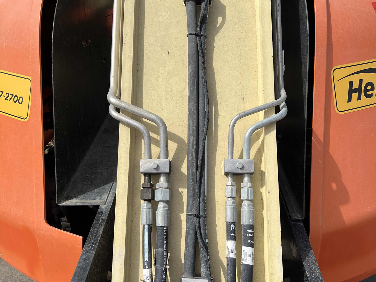 2018 JLG 660SJ-13
