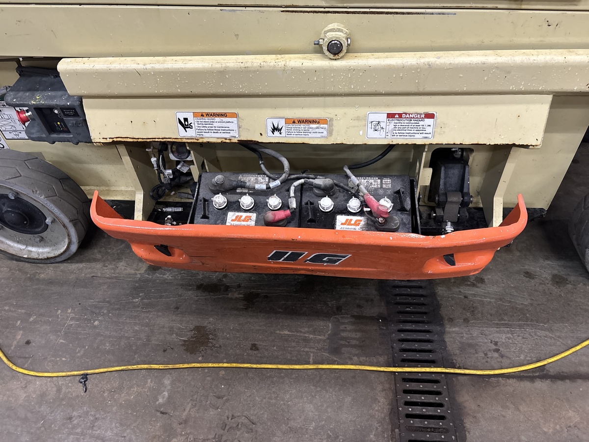 2018 JLG 2632ES-11