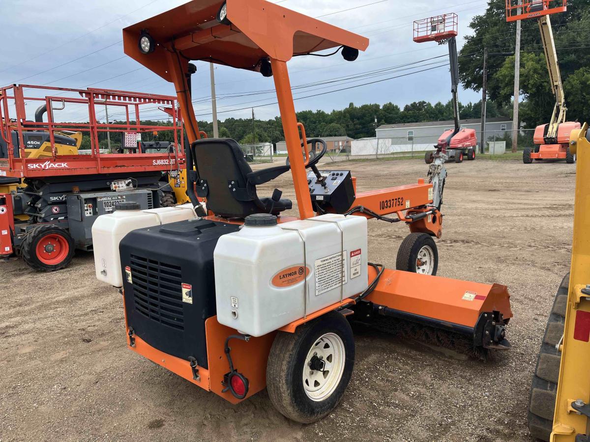 2021 LayMor SM300-7