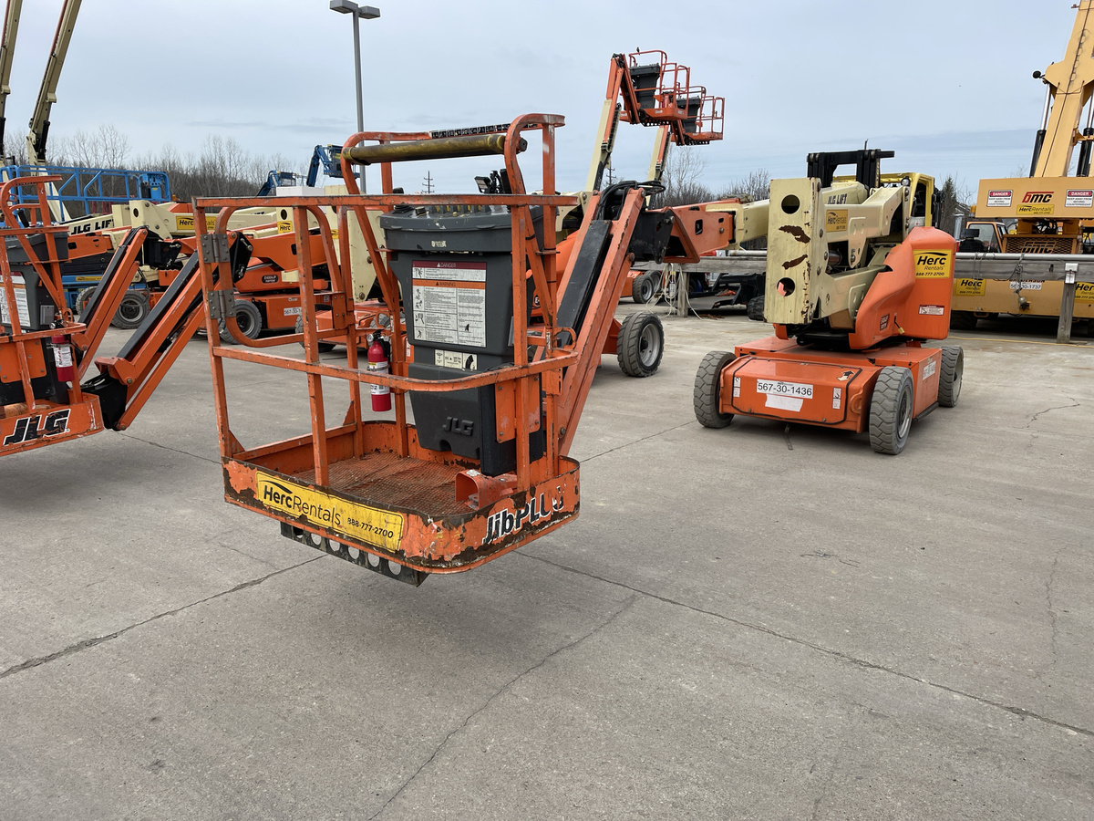 2018 JLG E400AJPN