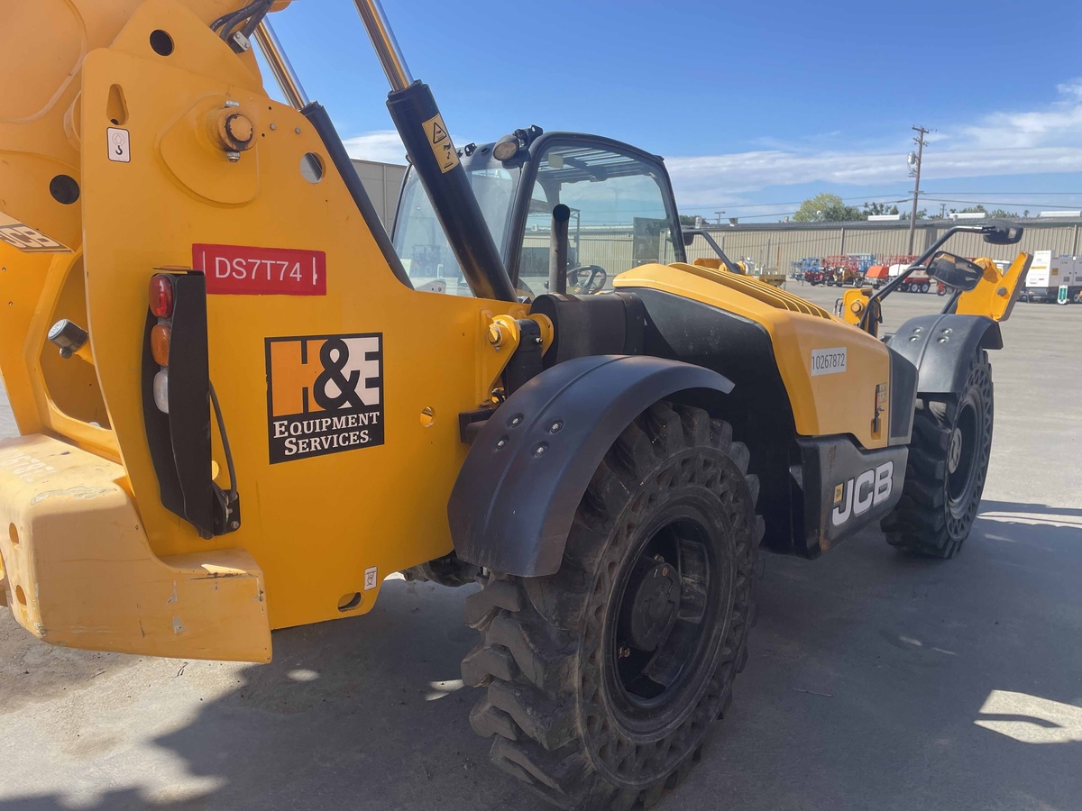 2019 JCB 510-56-3