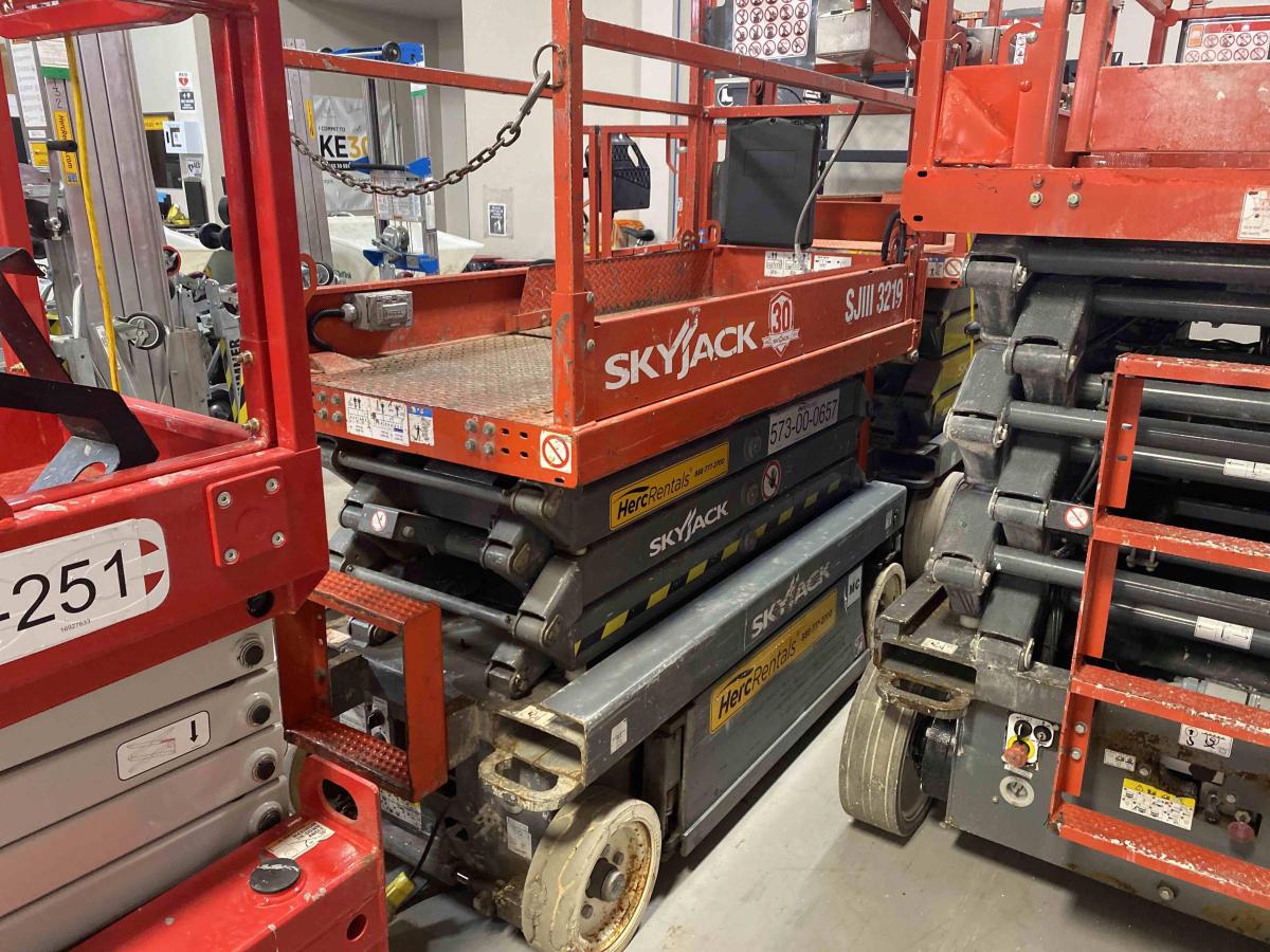 2015 Skyjack SJ3219