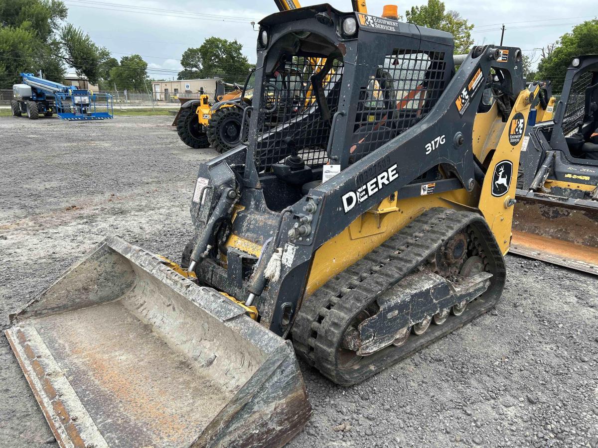 2021 John Deere 317G-2