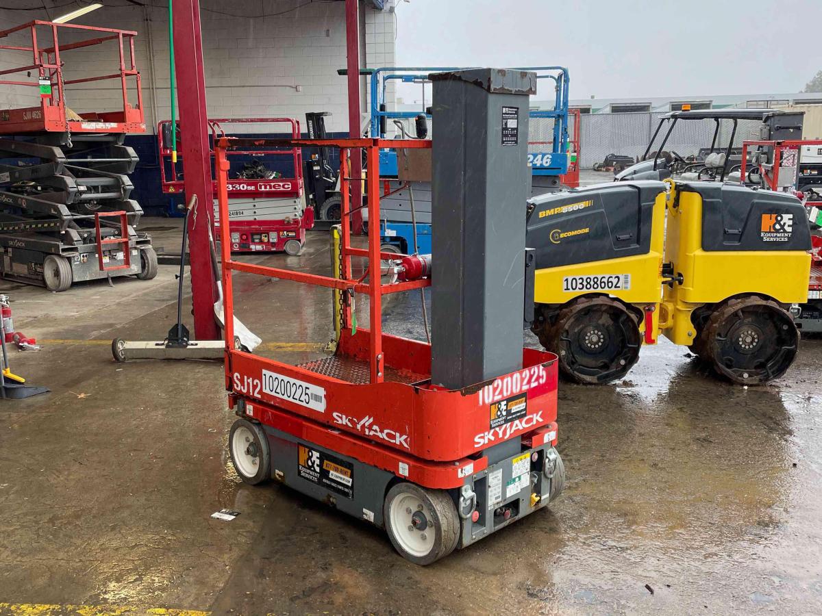 2016 Skyjack SJ12