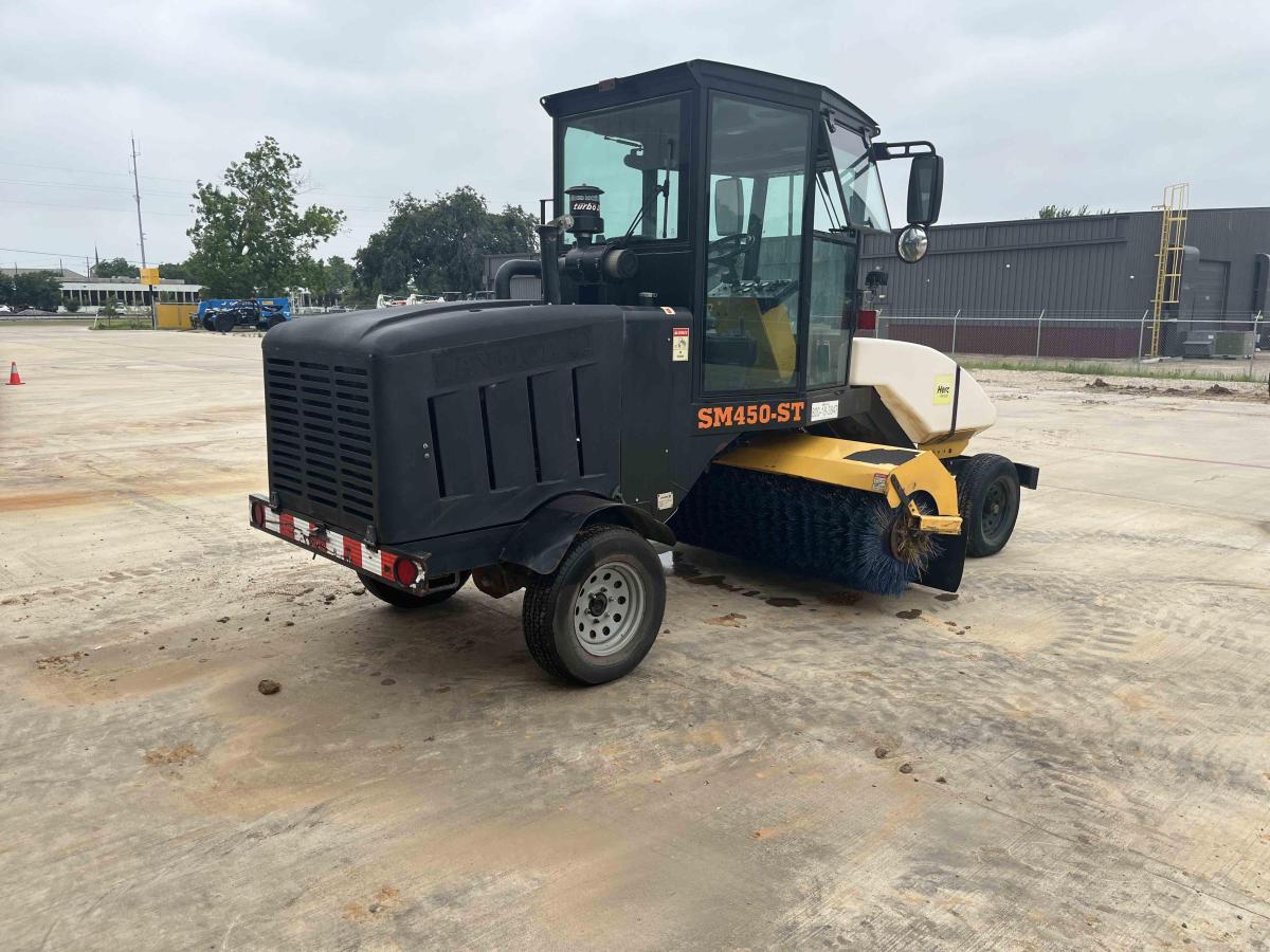 2017 LayMor SweepMaster 400