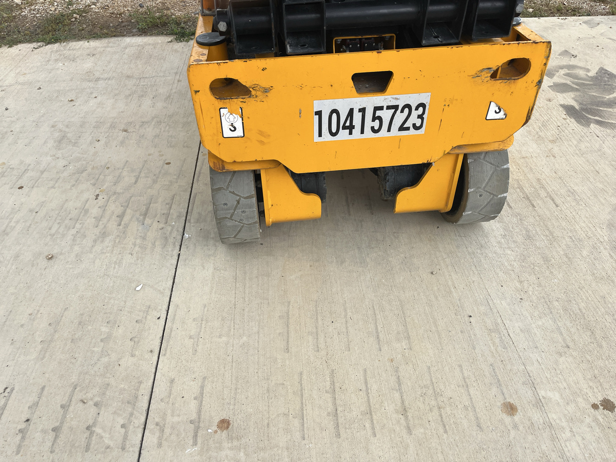 2023 JCB S1930E-11