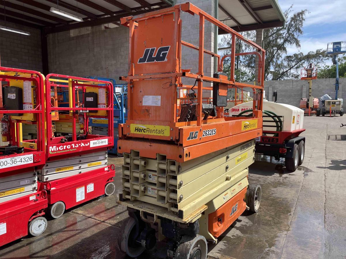 2018 JLG 2632ES