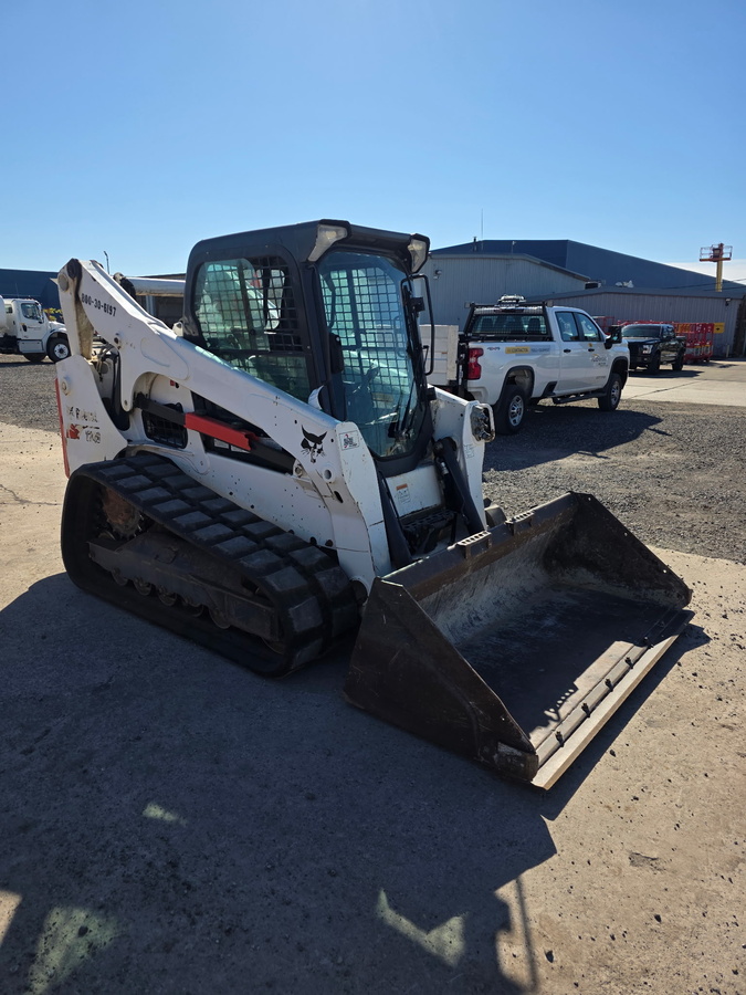 2021 Bobcat T740