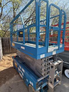 2017 Genie GS-3246