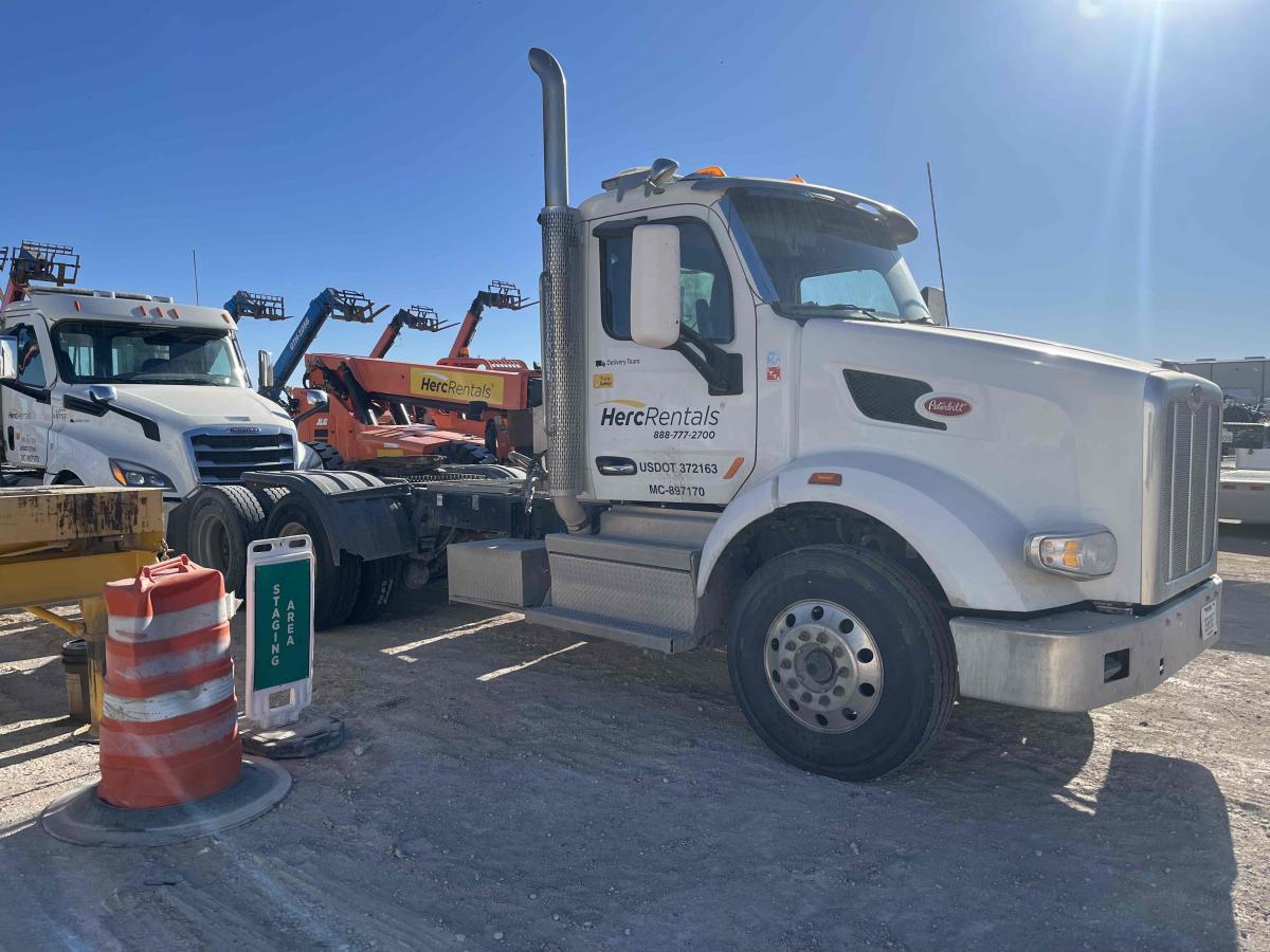 2020 Peterbilt 567
