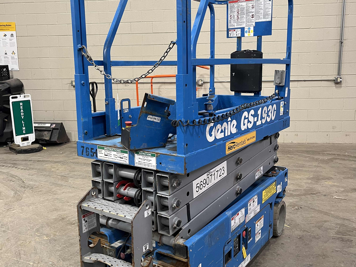 2019 Genie GS-1930