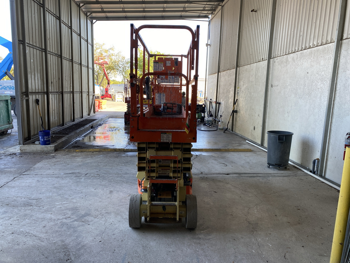 2018 JLG 2632ES-5