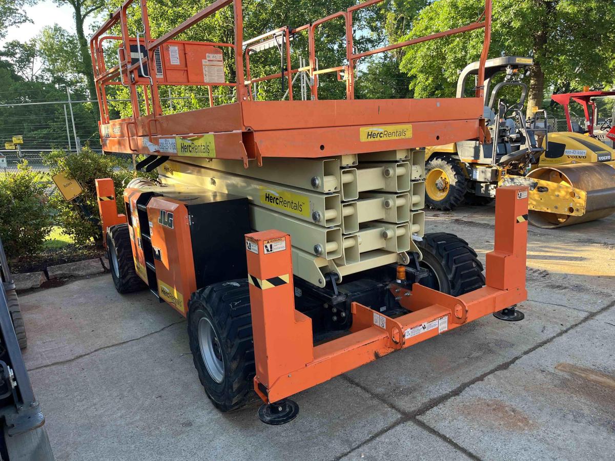 2018 JLG 430LRT