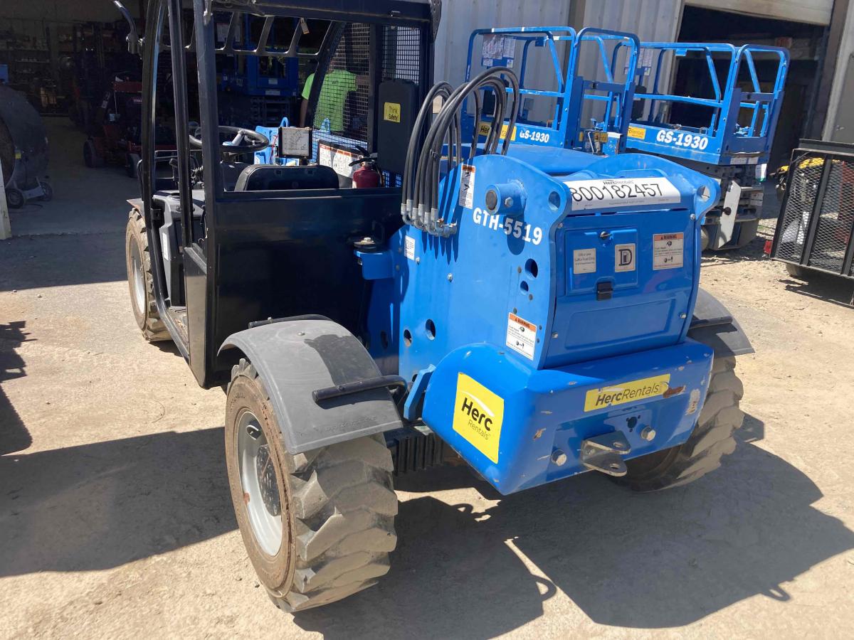 2017 Genie GTH-5519
