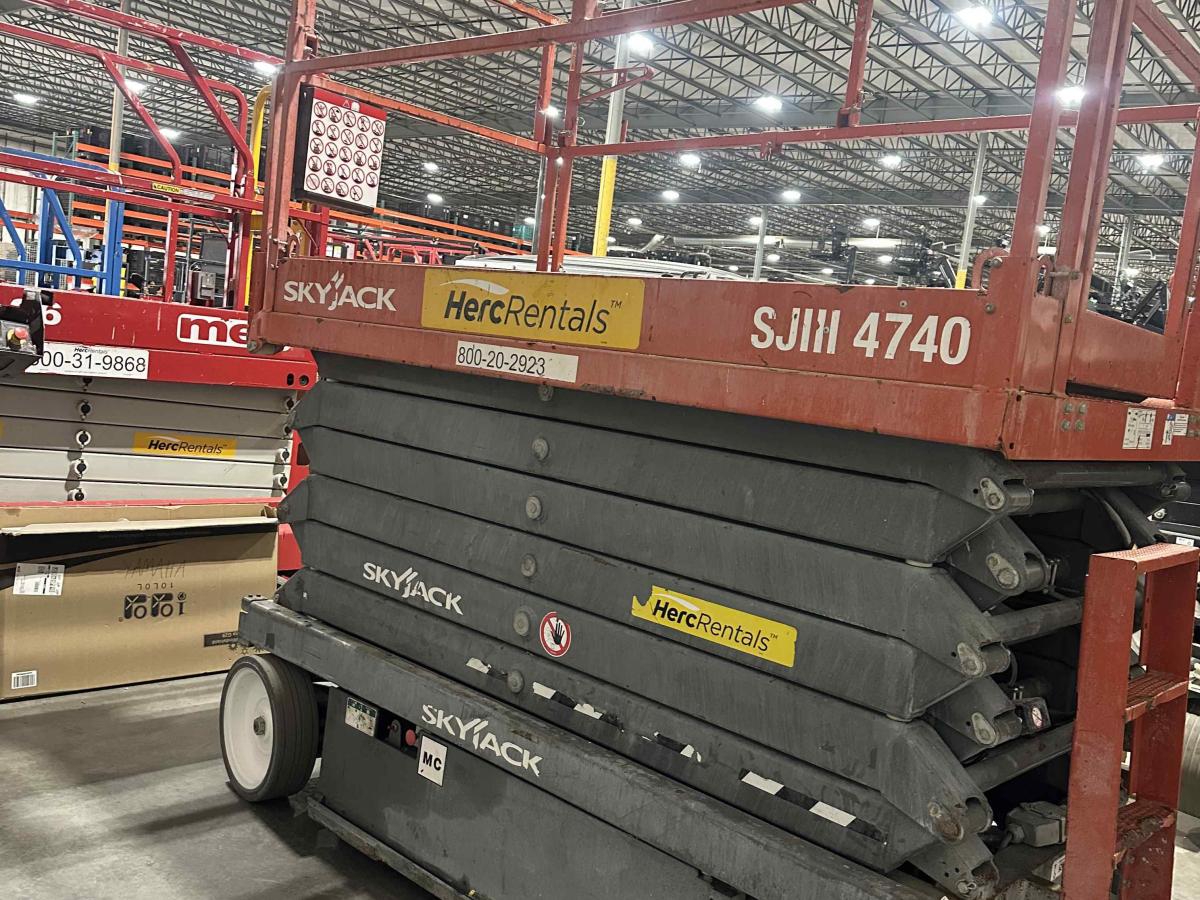 2018 Skyjack SJ4740