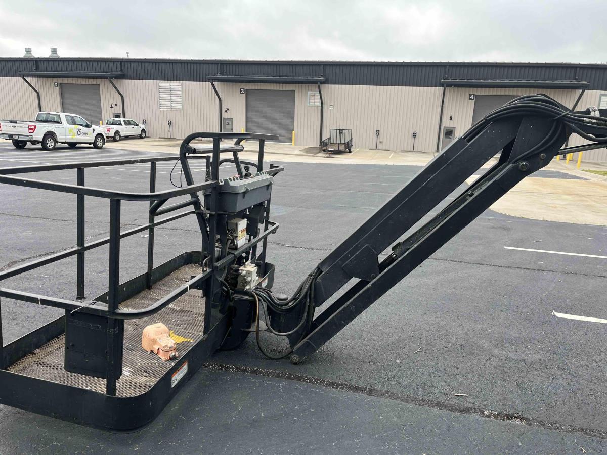 2015 JLG 600AJ