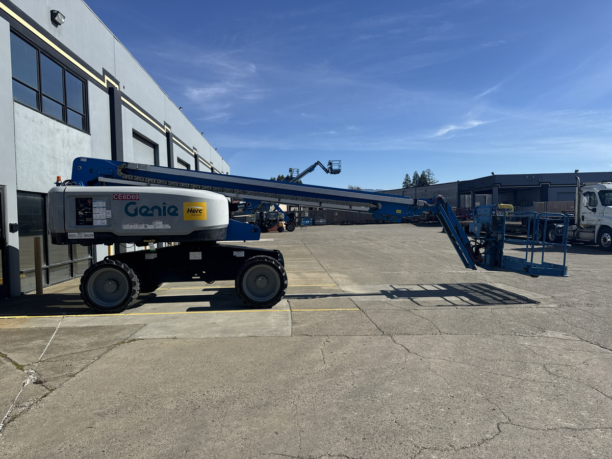 2018 Genie S-65