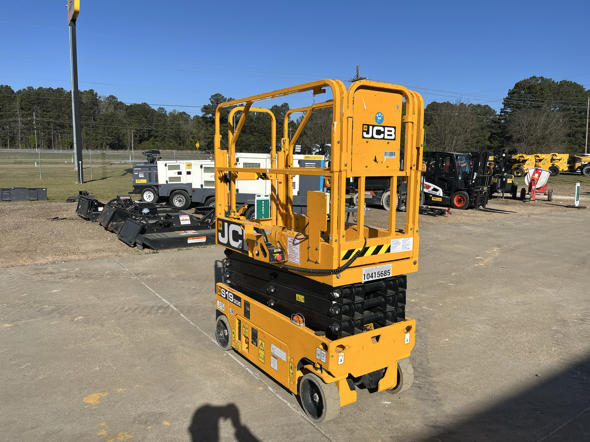 2023 JCB S1930E-4