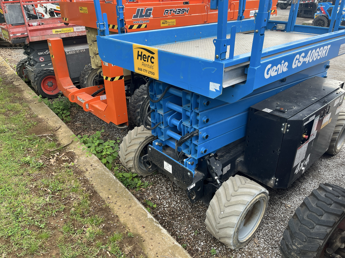 2019 Genie GS-4069 RT-4