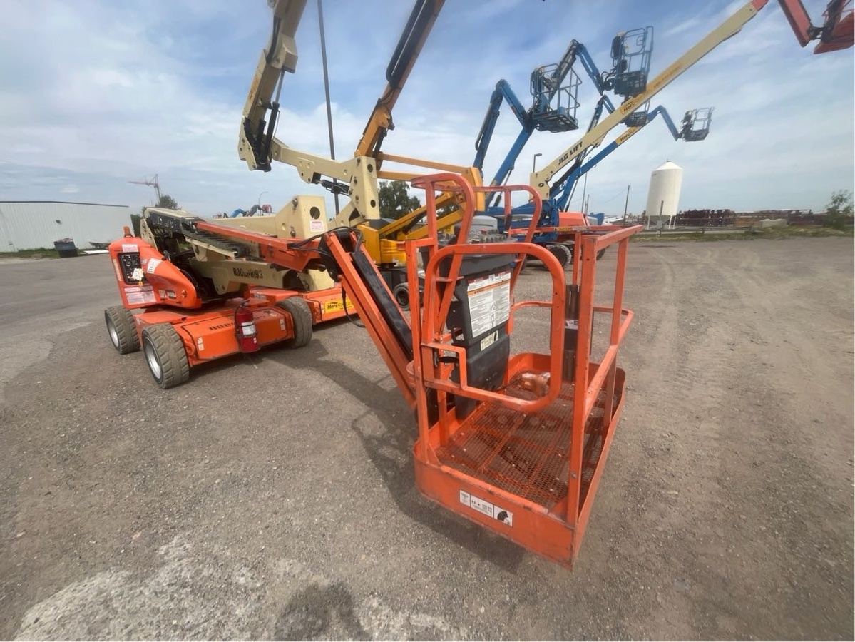 2015 JLG M450AJ-4