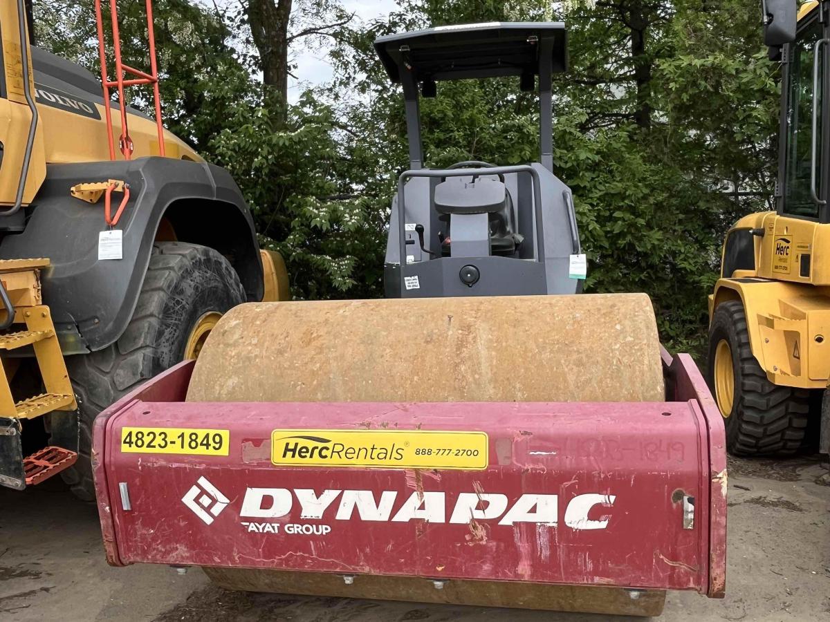 2018 Dynapac CA1400D