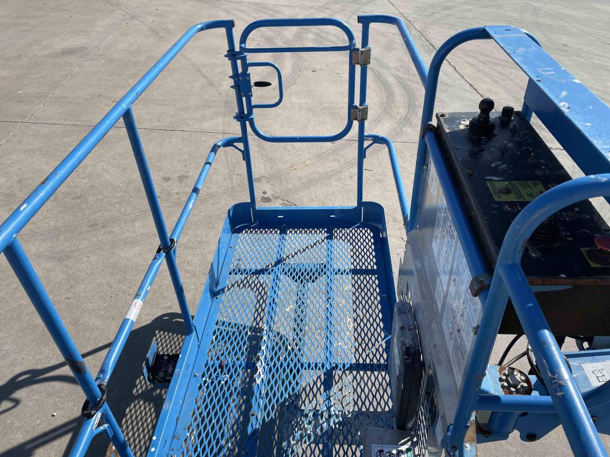 2014 Genie S-40